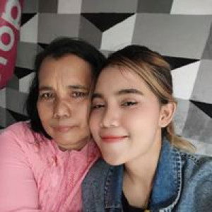 Ayu Nurmalla profile icon