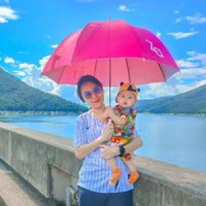 Pooyh Lunphong profile icon