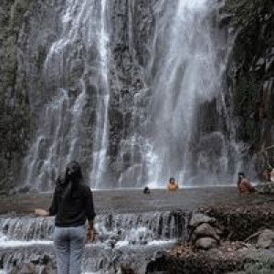 Juny Pasaribu profile icon