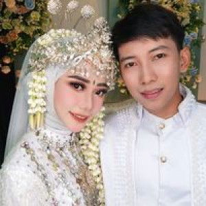 Dian Ayu Pitaloka profile icon