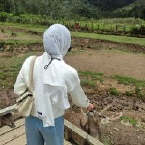 Hasna Afifah profile icon