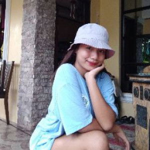 Mia Rose Caluya profile icon