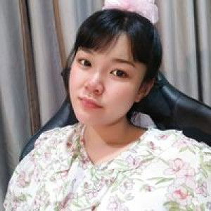 พิชญ์ พิชญา profile icon