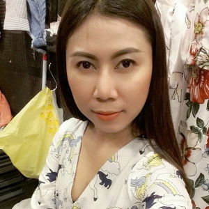 Apinya channel profile icon