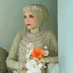 Devi Saputri profile icon