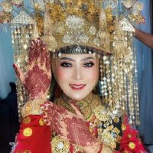 Refi Widianti profile icon