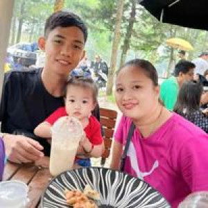 Stephanie Maye Santos profile icon