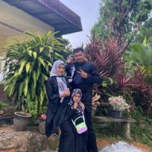 Nur Hanisah profile icon