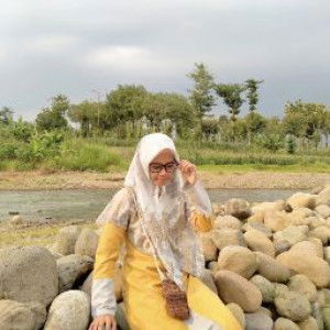 Risa Haque profile icon