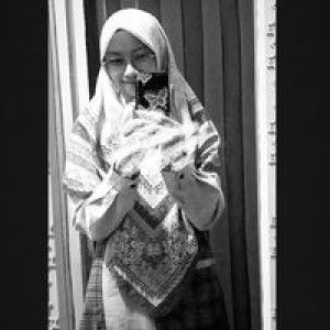 Nurmiaty Islamy Putry profile icon