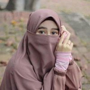 Ukhti Ade profile icon