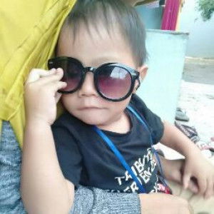 nina rostini profile icon