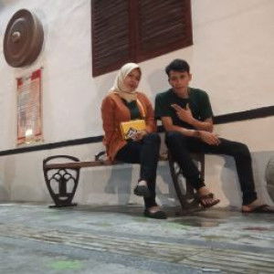 UMI SAPUTRI profile icon