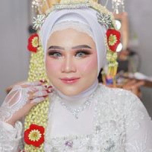 Devi Wijayati profile icon