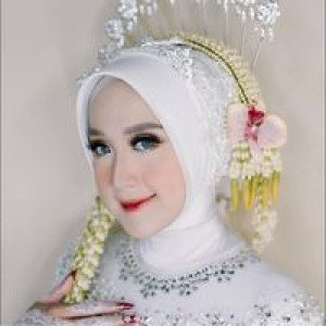 Luluk Listyowati profile icon