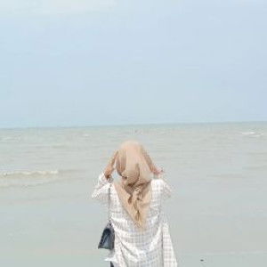 Indiani Fatmasari profile icon