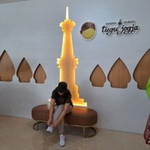 Mela Hadid profile icon