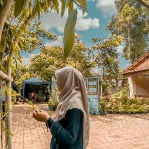 Eka Lestari Nur Latifah profile icon