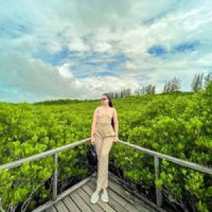 Bai Tong profile icon