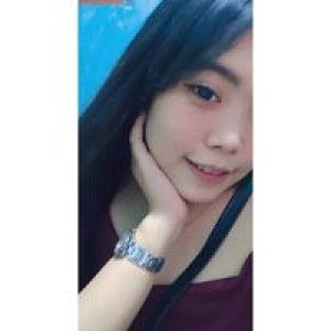 Devina Nur Aknes Adiyanti profile icon