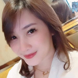 Stela Laura profile icon