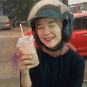 Lala Andriyanii profile icon