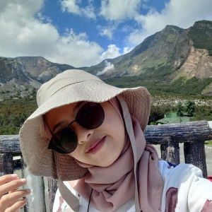 yulia Anggraeni profile icon