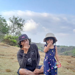 Asti Putry profile icon