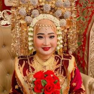 Indah Novita Sari profile icon
