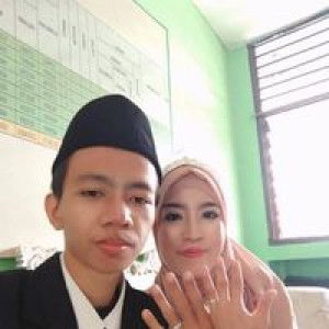 Nur Sabariah profile icon