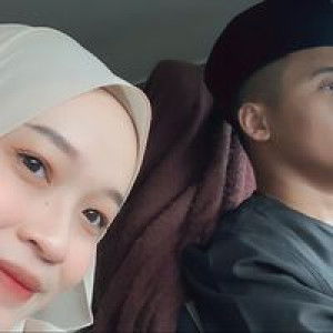 Intan Zahara profile icon