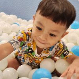 Yana Yushi profile icon