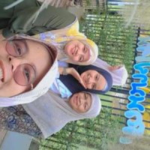 Azwani Azwani profile icon