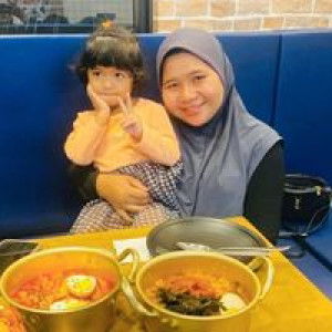 Emielieya Mielzza profile icon