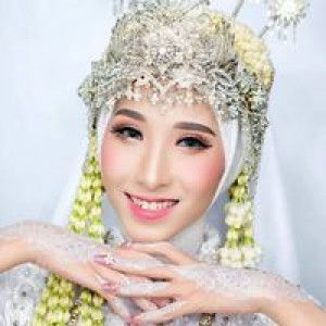 Dewi Nr profile icon