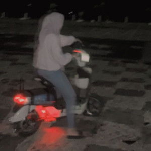 EVA SARI profile icon