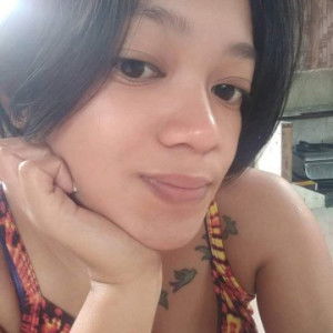 Roxan Mae Linares profile icon