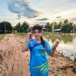 น้ำ ปลา profile icon