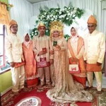 Dewi Tika Sari profile icon