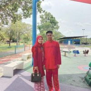 Azrina Rieyna profile icon