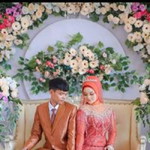 Een Nurhalimah profile icon