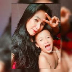 Fitri Yani profile icon