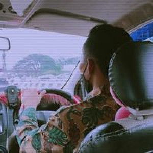 Yuliyanisri profile icon