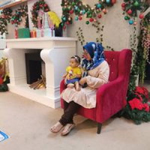 Nur Zura profile icon