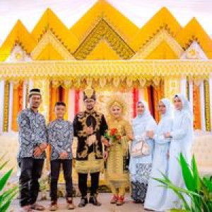 Novita Putri Dian profile icon