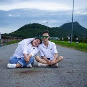 แอ๋ม' มี่ profile icon