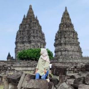 Richa Zerothree profile icon