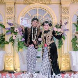 Emma Purnawan profile icon