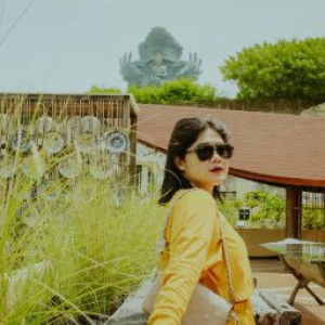 Elsa pebrina profile icon