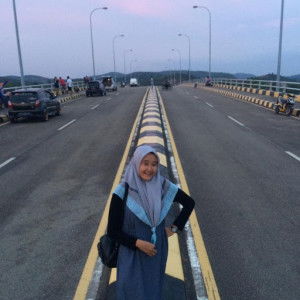 Resti Dewi Muhar Irayadi profile icon